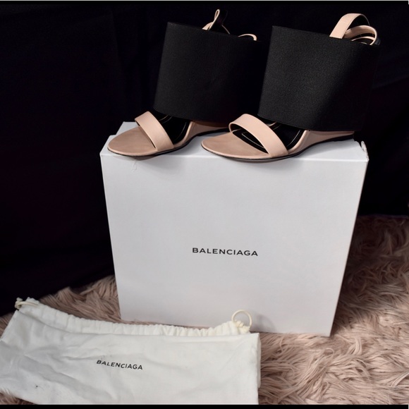 100% Authentic Balenciaga wedges. Only worn 3xs - Picture 3 of 7